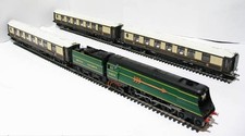 HORNBY R2369 'THE GOLDEN