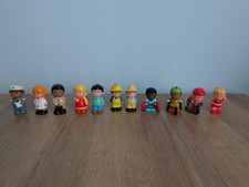 Happyland people 11 figures