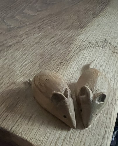 Vintage hand carved mouse - hand, 2
