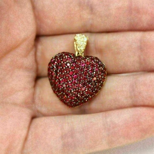 20ct round cut - cut, garnet