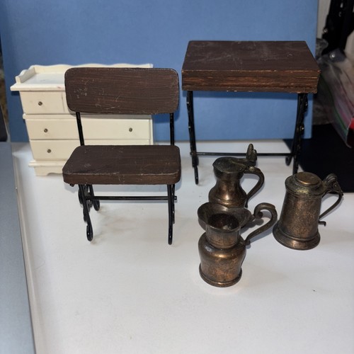 Vintage dolls house - dolls, furniture