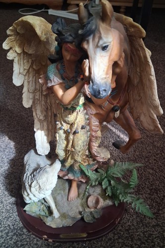 Regal gifts figurine winged - regal,