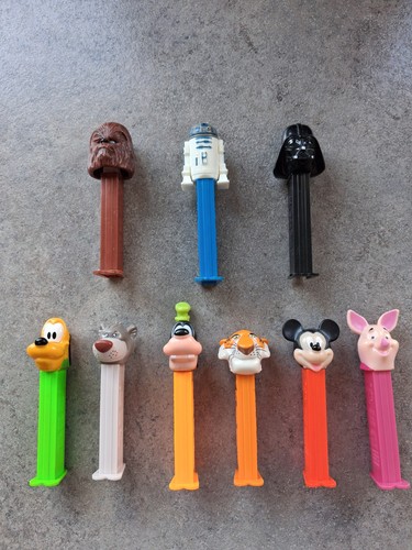 Vintage pez dispensers - 9,