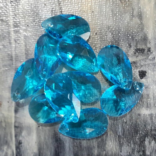 Faceted teardrop glass - faceted,