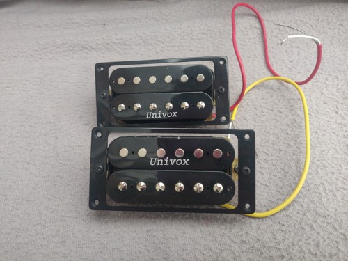 Pair univox guitar pick - univox,