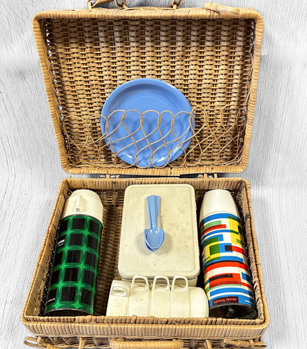 Vintage picnic hamper 1960s - vintage,
