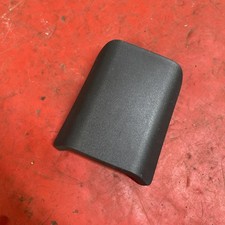 2013 VAUXHALL CORSA D REAR SEAT BOLT COVER TRIM 13240696 ✅