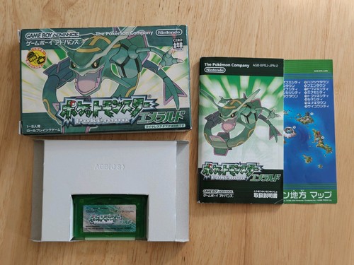 Pokemon emerald nintendo game - emerald,