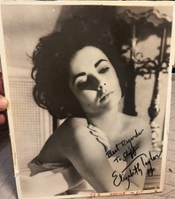 Elizabeth Taylor Studio Photo
