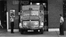 LONDON FIRE BRIGADE Fire Engine (2598MV - Heston) -  3.5x5.5" B/W