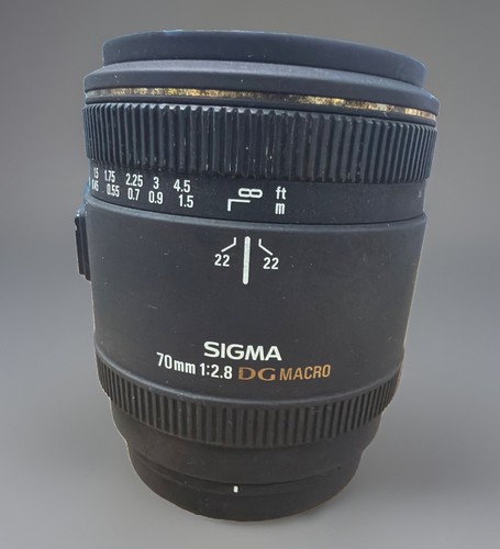 Sigma 70mm ex - sigma, f/2.8