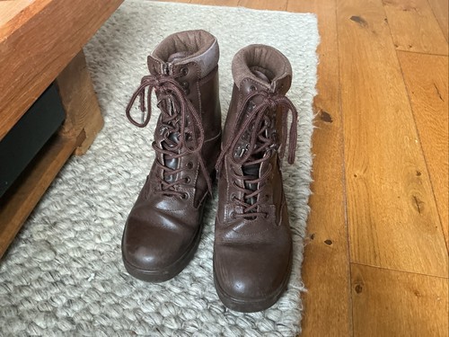 Sturdy lace brown - , boots
