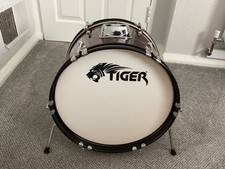 16” Bass Drum Wine Finish. 16x10”/Tiger