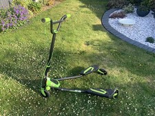 Yvolution Fliker Carver C3