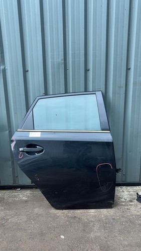 Toyota auris hatchback - toyota,