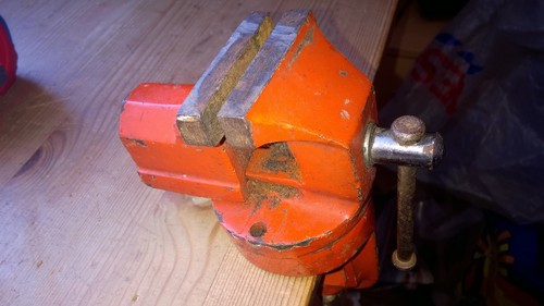 Small table bench vice - table,