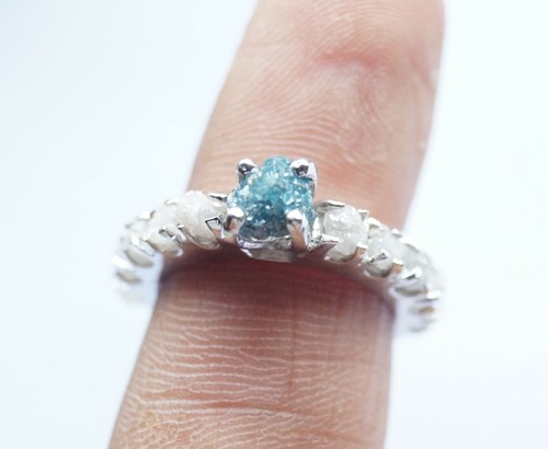 50cts natural blue white - natural, blue/white