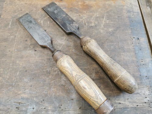 Vintage english chisels - 2x,