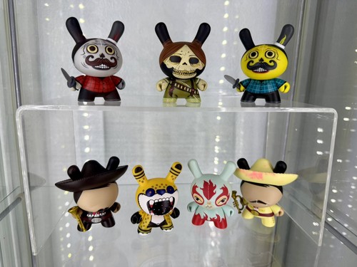Kidrobot dunny azteca - kidrobot,