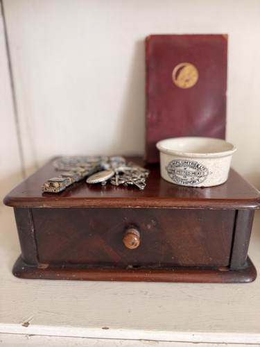 Antique victorian mahogany - antique,