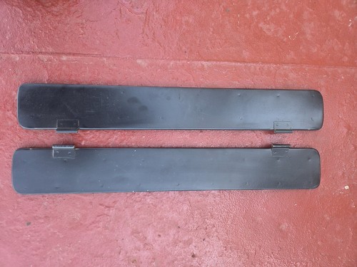Bulkhead vent flaps - bulkhead, for