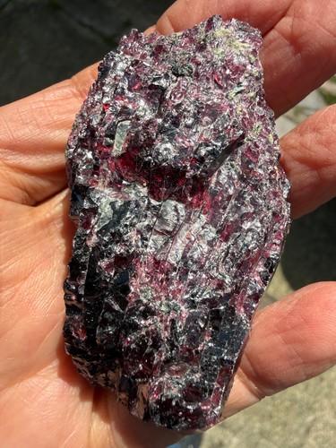 Garnet crystal raw - crystal,