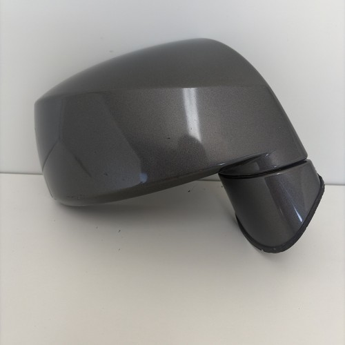 Driver side wing mirror - side,