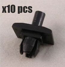 VW T25 Lower grill clip Golf