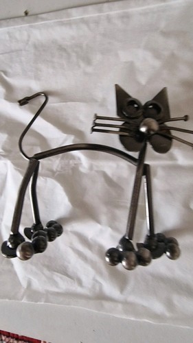 Metal cat ornament figurine - cat, ornament/figurine