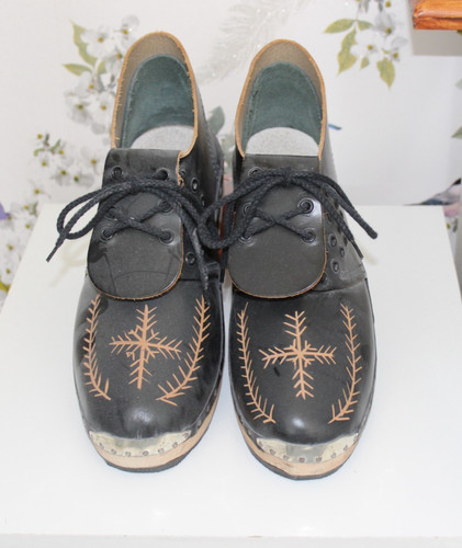 Mens hand made wooden - made, clogs
