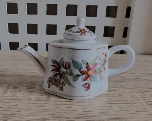 Porcelain arts miniature - porcelain,