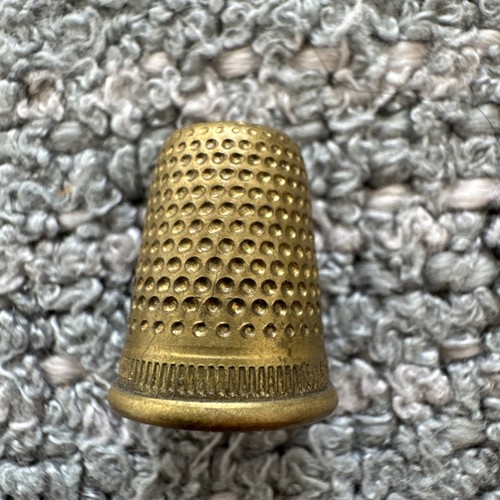 Vintage brass thimble - brass,