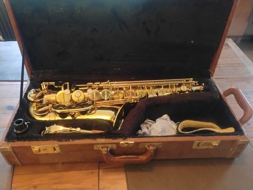 Earlham alto saxophone very - earlham,