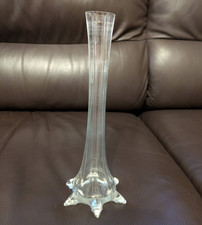 Elegant vintage glass single