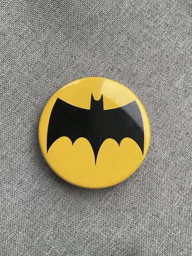 Vintage batman comics pin - vintage, dc