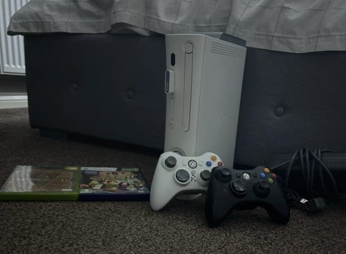 Microsoft xbox 360 - microsoft, white