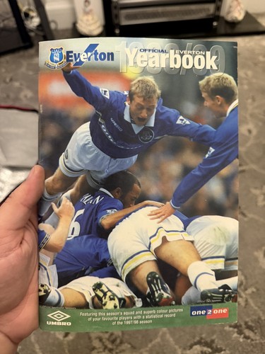 Everton official yearbook - everton,