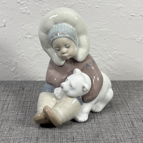 Lladro eskimo boy - eskimo,