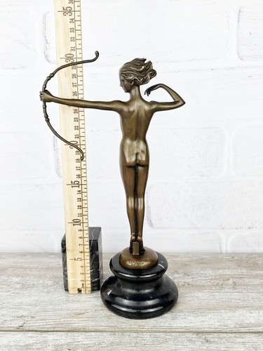 Bronze woman statue - bronze,