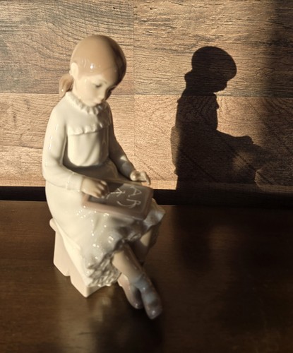 Nao lladro girl with - lladro,