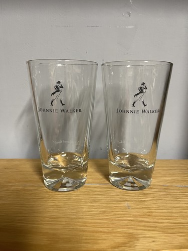 Pair johnnie walker - of,