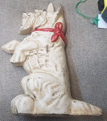 Vintage cast iron - cast, 8ins