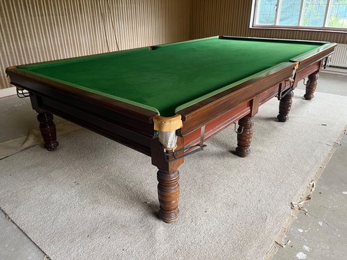 Full size antique snooker - full,