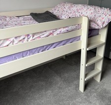 childs bedroom furniture