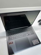 ASUS Vivobook S Laptop 15.6" 3K OLED Ryzen 7 8845HS 16GB 512GB Radeon 780M