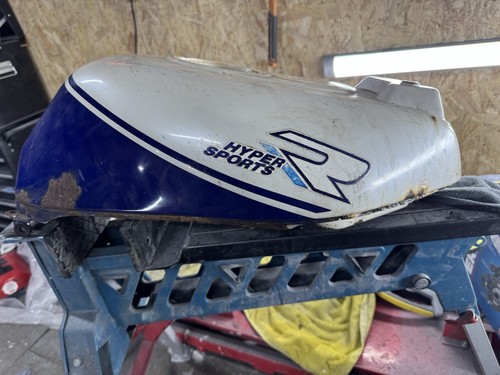 Suzuki gsxr750 slingshot fuel - suzuki,