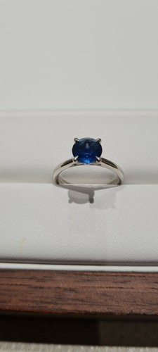 68ct natural sapphire - 1.68ct,