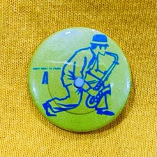 Madness 25mm pin badge night - pin,