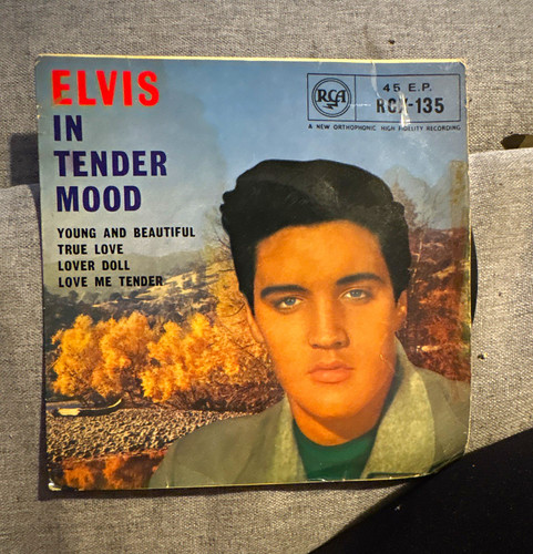 Elvis presley - presley, tender