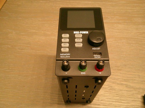 Bench regulated power - dc,